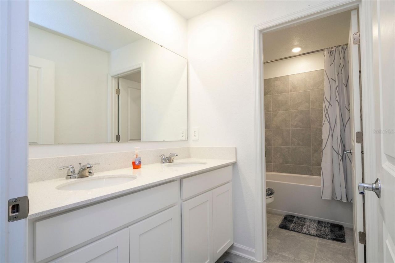 668 Daring Drive, Davenport, FL 33837 Photo