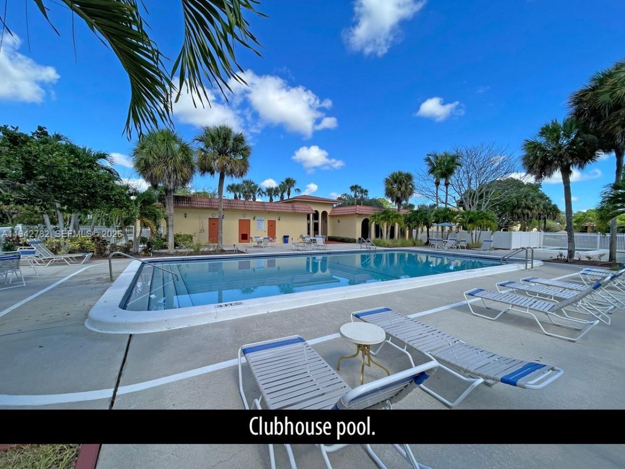 892 SW 9th Street Cir, Unit 4, Boca Raton, FL 33486 Photo