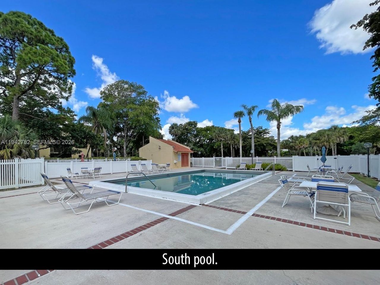 892 SW 9th Street Cir, Unit 4, Boca Raton, FL 33486 Photo