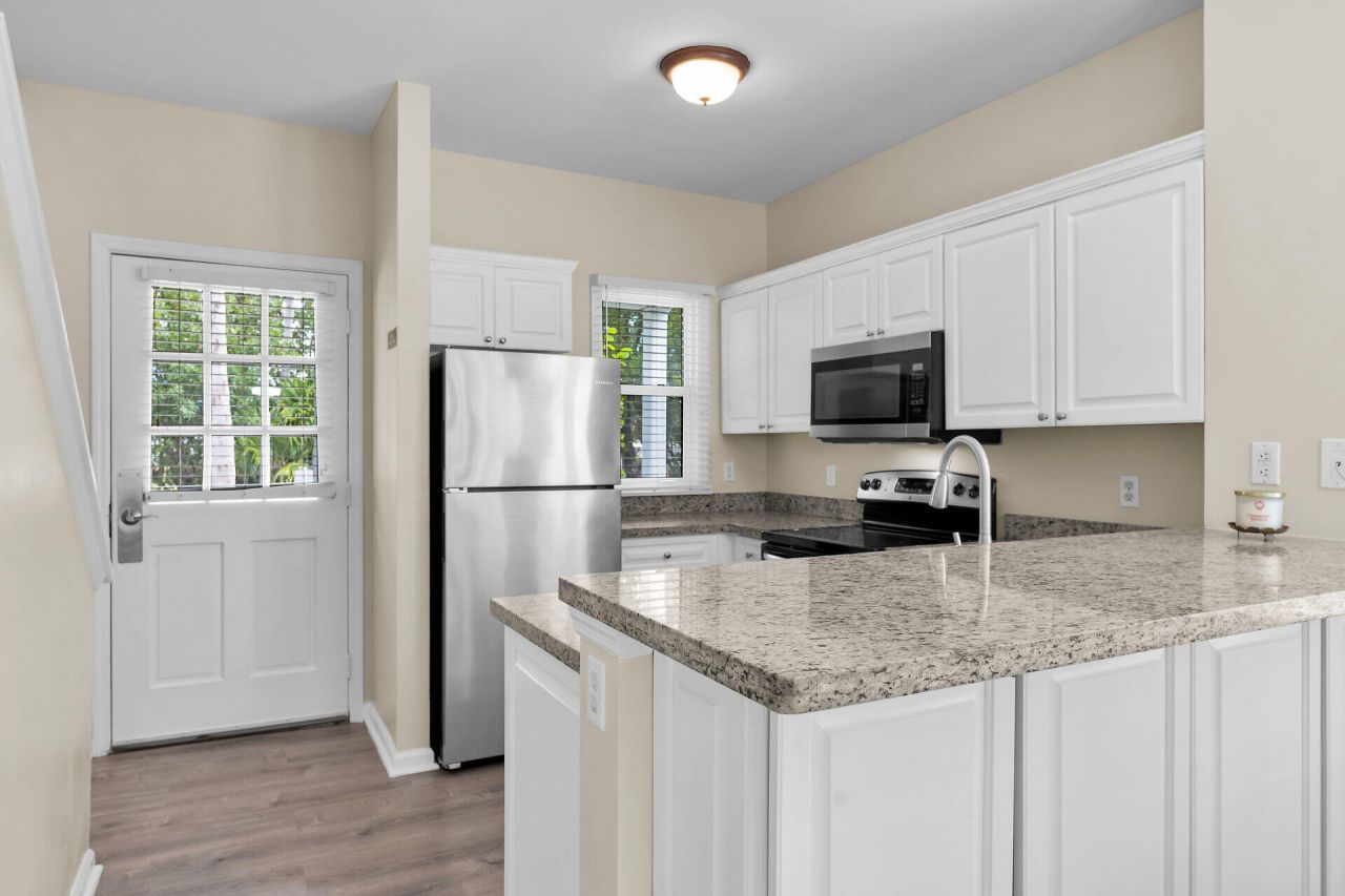 5029 Sunset Village Drive, Duck, FL 33050 Photo