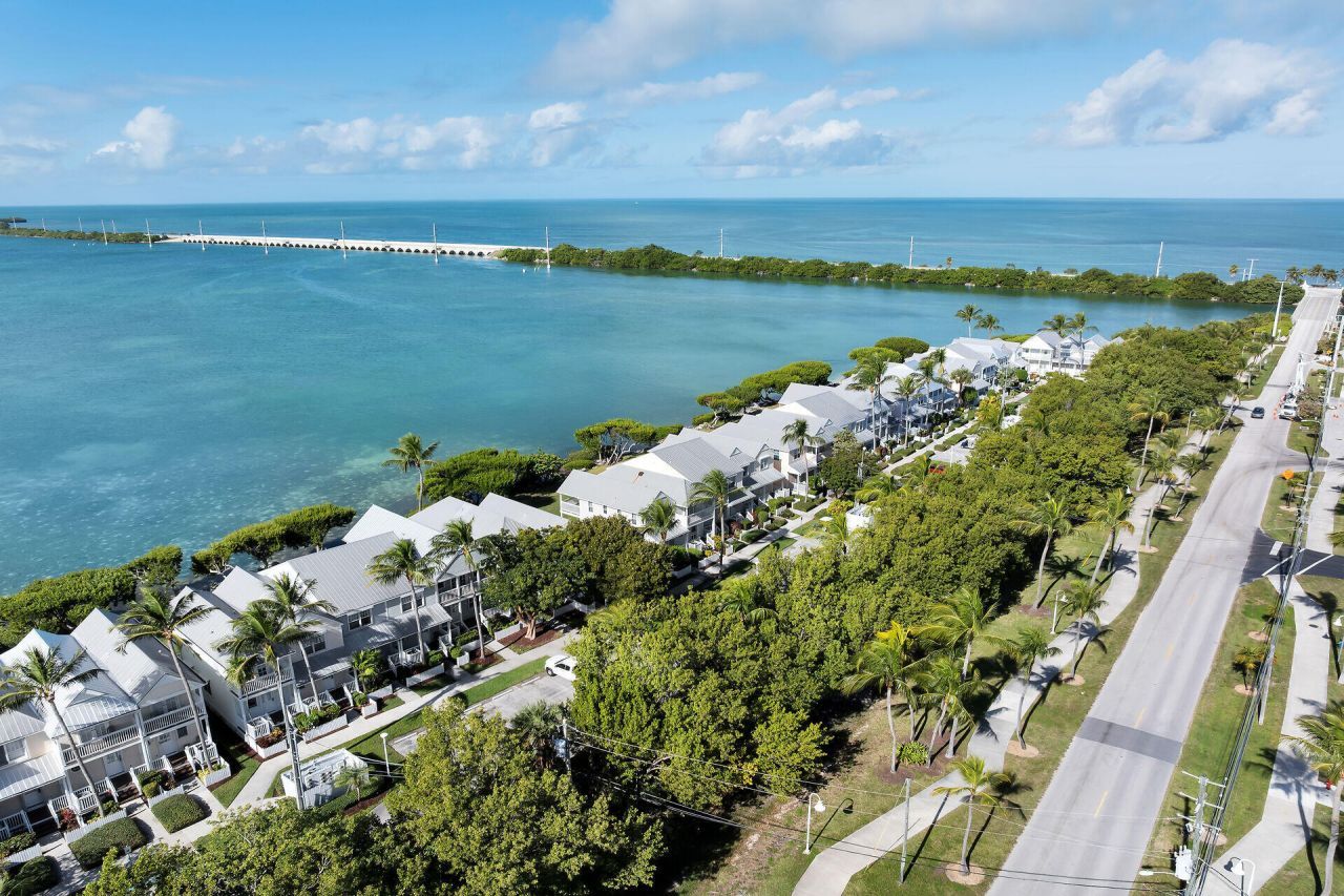 5029 Sunset Village Drive, Duck, FL 33050 Photo