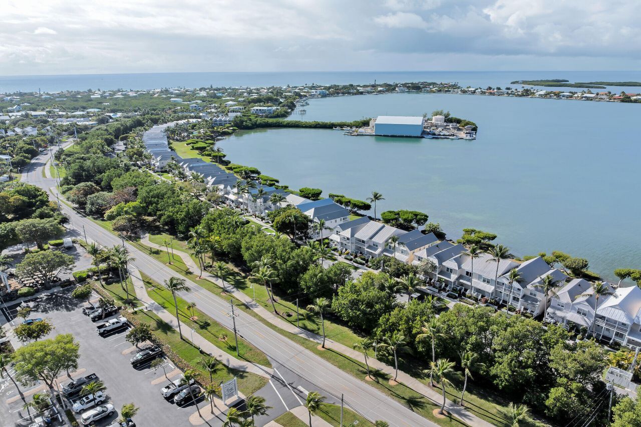 5029 Sunset Village Drive, Duck, FL 33050 Photo