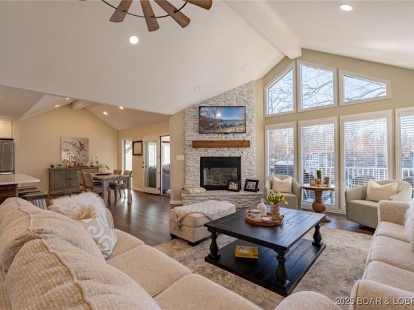 999 Imperial Point Drive, Four Seasons, MO 65049