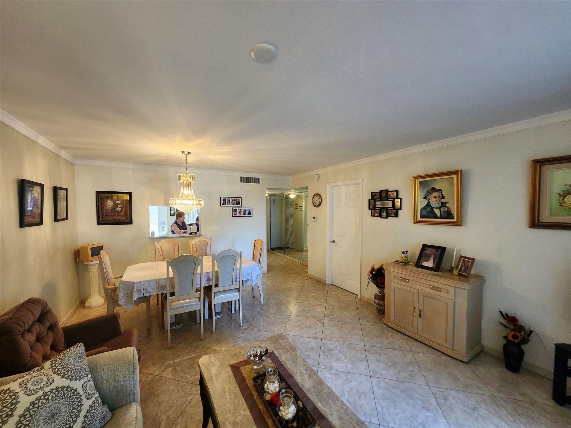 4191 NW 41st Street, Unit 211, Lauderdale Lakes, FL 33319 Photo