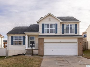 8815 Quest Street, Omaha, NE 68122