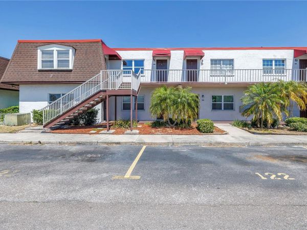 9105 W HILLSBOROUGH AVENUE, Unit I102, TAMPA, FL 33615