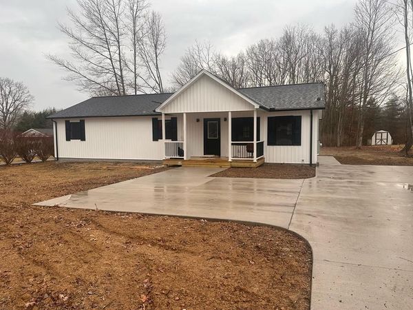 319 Hinton Rd, SHADY SPRING, WV 25918