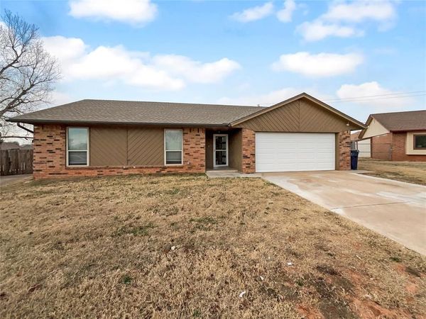 10217 S Hillcrest Drive, Oklahoma City, OK 73159