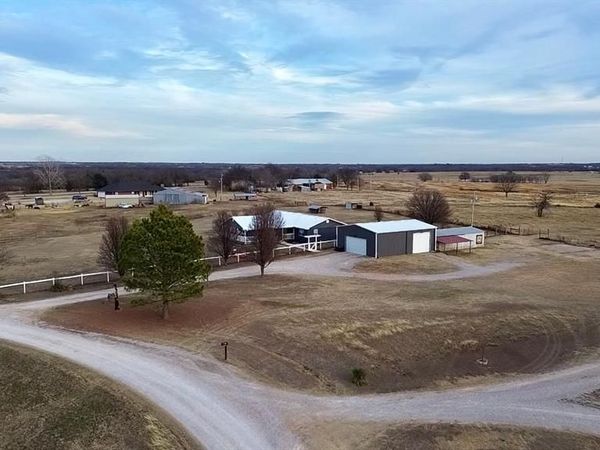 32204 E County Road 1497, Paoli, OK 73074