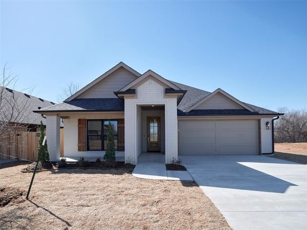 229 Carat Drive, Yukon, OK 73099