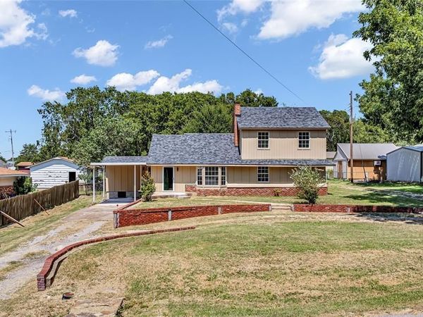 614 E Broadway Avenue, Sulphur, OK 73086