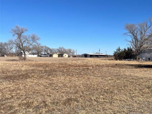 E n/a Street, Olustee, OK 73560