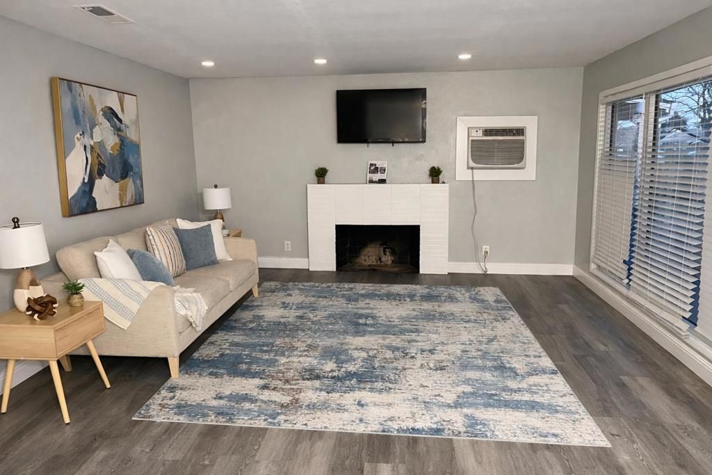 1805 De Ovan Avenue, Stockton, CA 95204 Main Photo