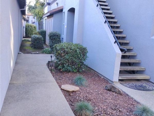 5201 Unit 27 Laguna Oaks, Elk Grove, CA 95758