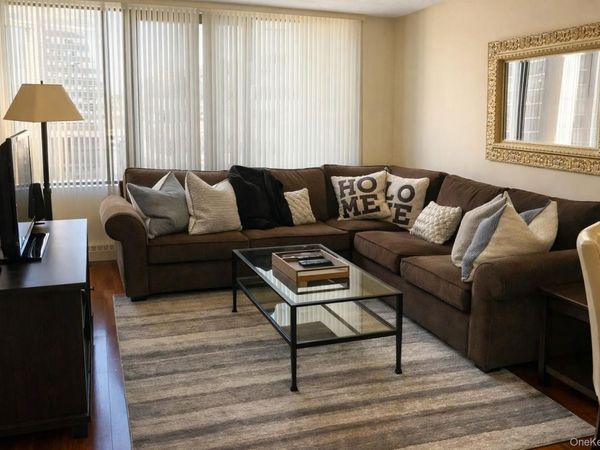 4 Martine Avenue, Unit 1001, White Plains, NY 10606