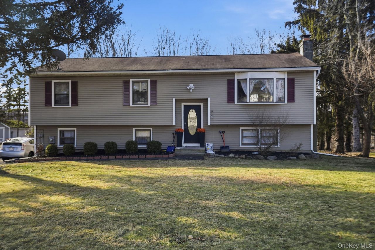 7 Magnolia Drive, Wappingers Falls, NY 12590 Main Photo