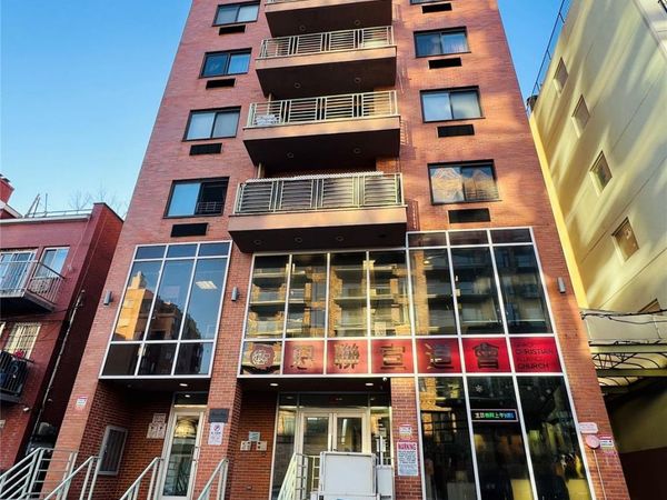 3138 137th Street, Unit 5A, Flushing, NY 11354