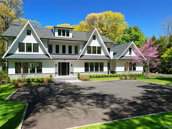 63 Fruitledge Road, Brookville, NY 11545
