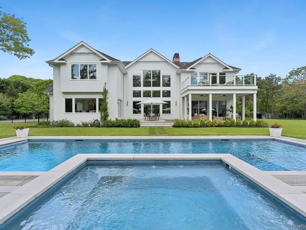 4 Heatherwood Lane, Quogue, NY 11959