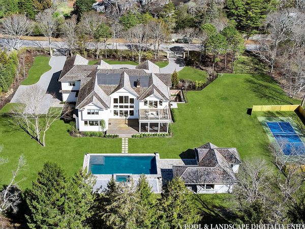 4 Heatherwood Lane, Quogue, NY 11959