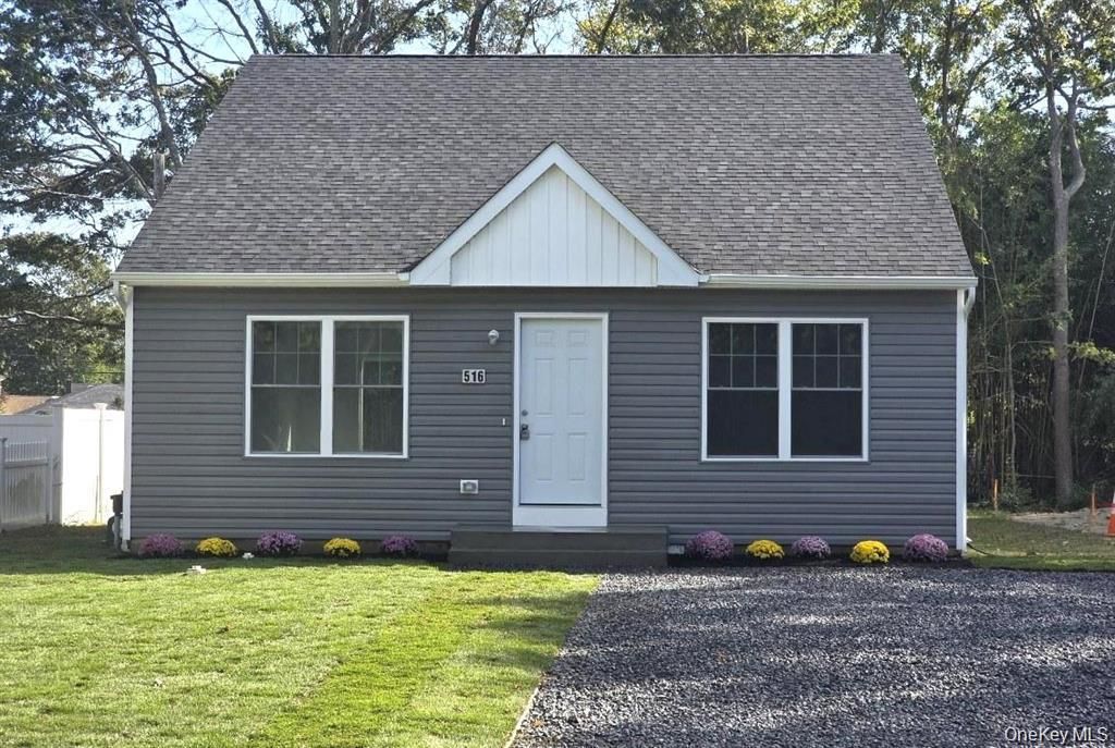 510 Neighborhood Road, Shirley, NY 11967 Main Photo