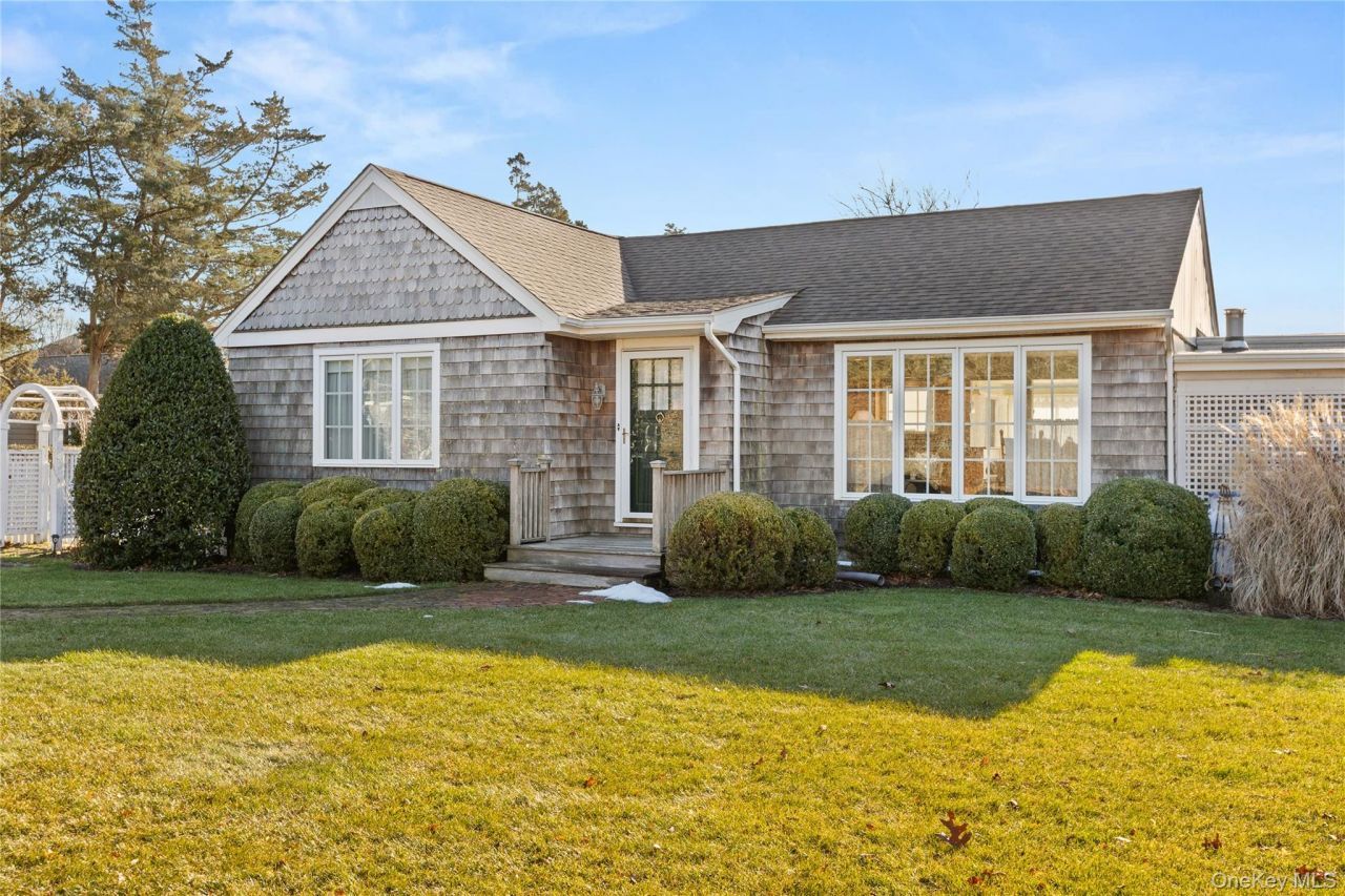 5a Bay Road, East Patchogue, NY 11772 Main Photo