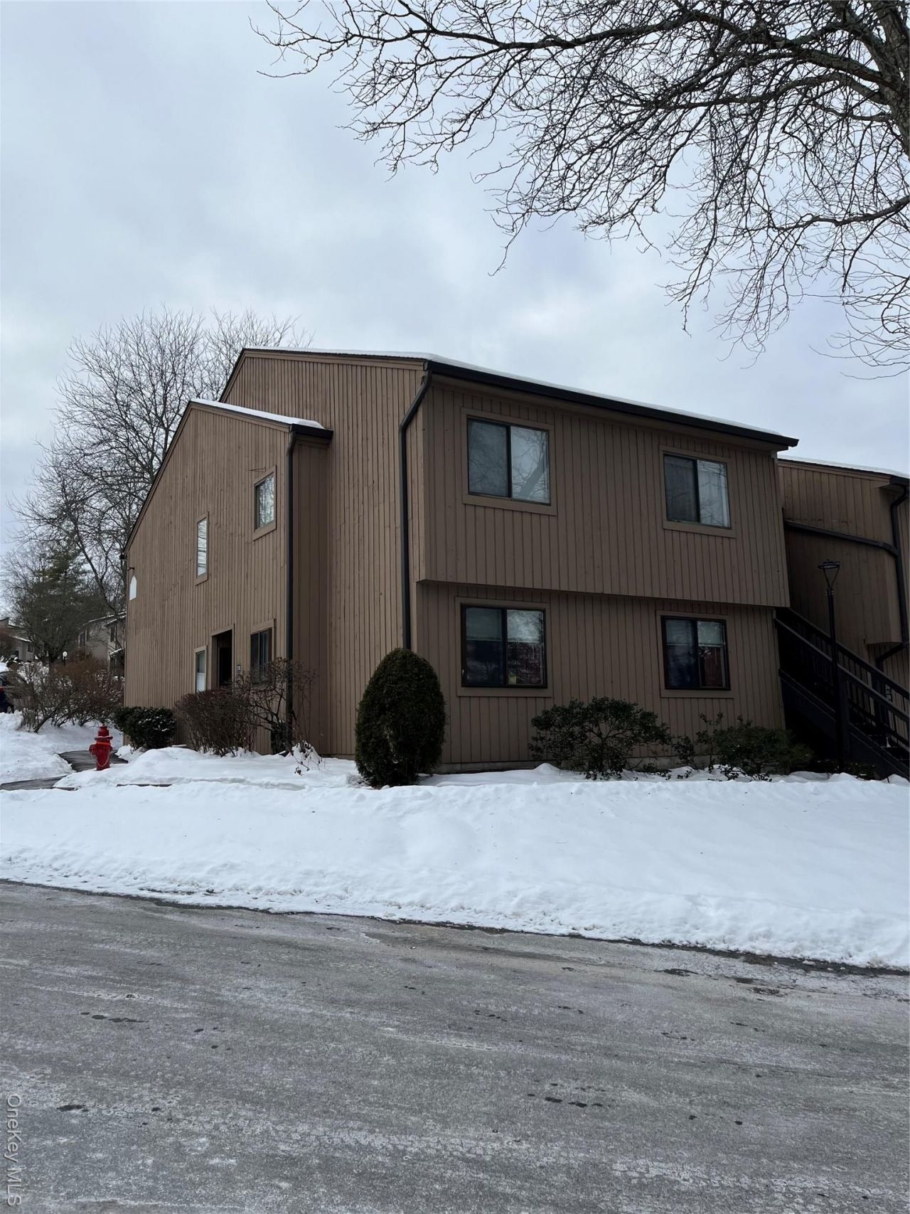 3701 Fox Lane, Poughkeepsie, NY 12603 Main Photo