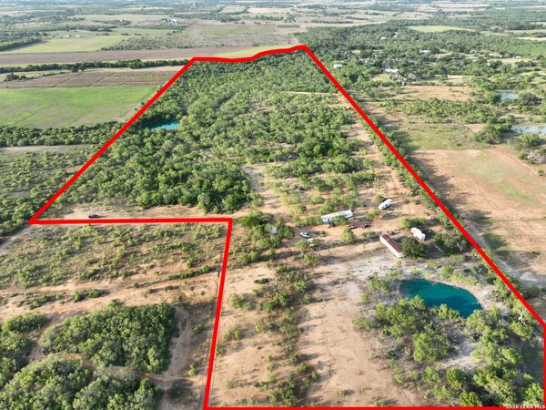 760 N GREYTOWN RD, St Hedwig, TX 78152