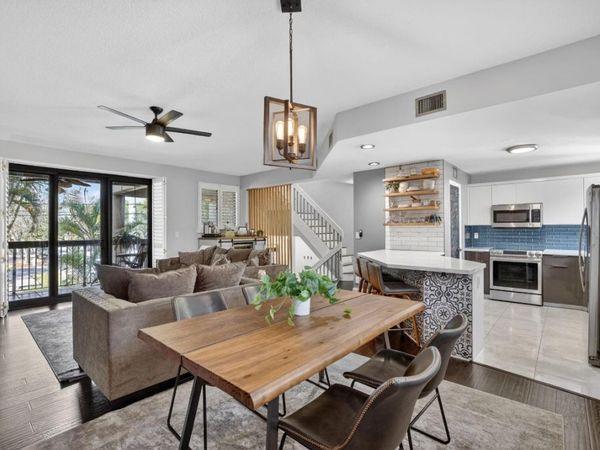 1401 NE 9th Street, Unit 13, Fort Lauderdale, FL 33304