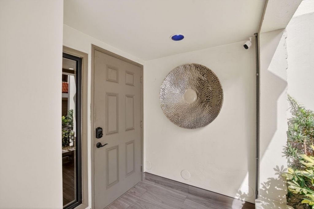 1401 NE 9th Street, Unit 13, Fort Lauderdale, FL 33304 Photo