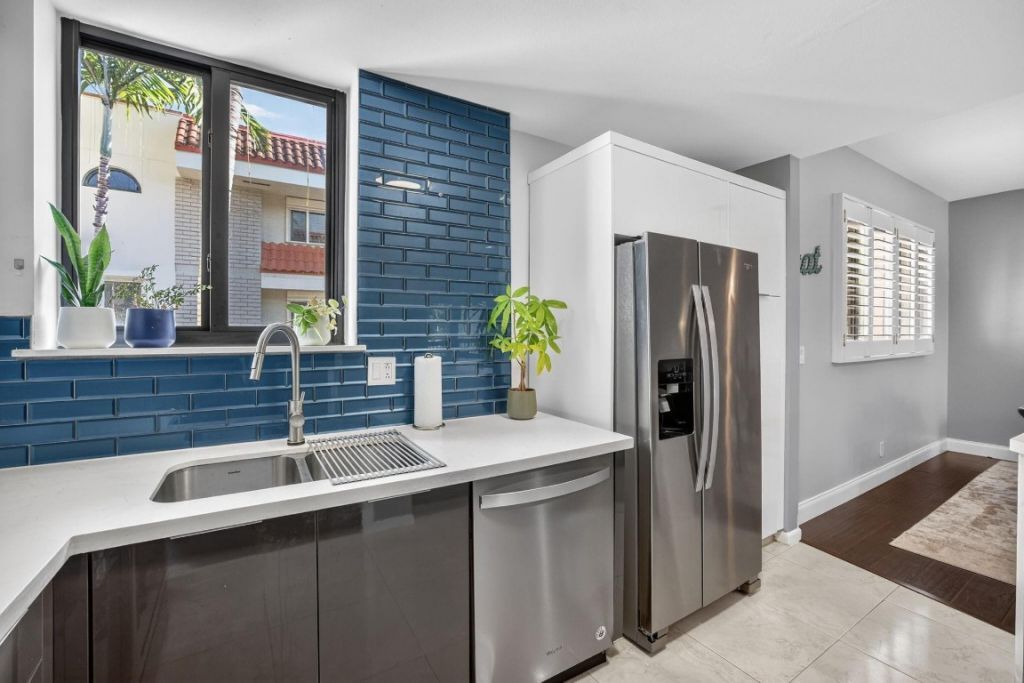 1401 NE 9th Street, Unit 13, Fort Lauderdale, FL 33304 Photo