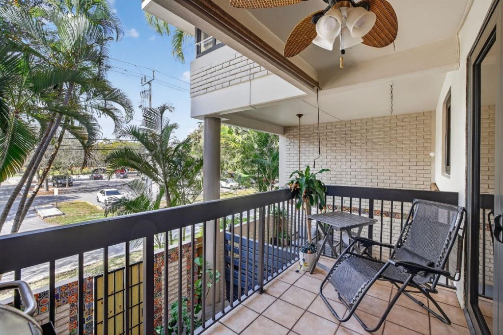 1401 NE 9th Street, Unit 13, Fort Lauderdale, FL 33304 Photo