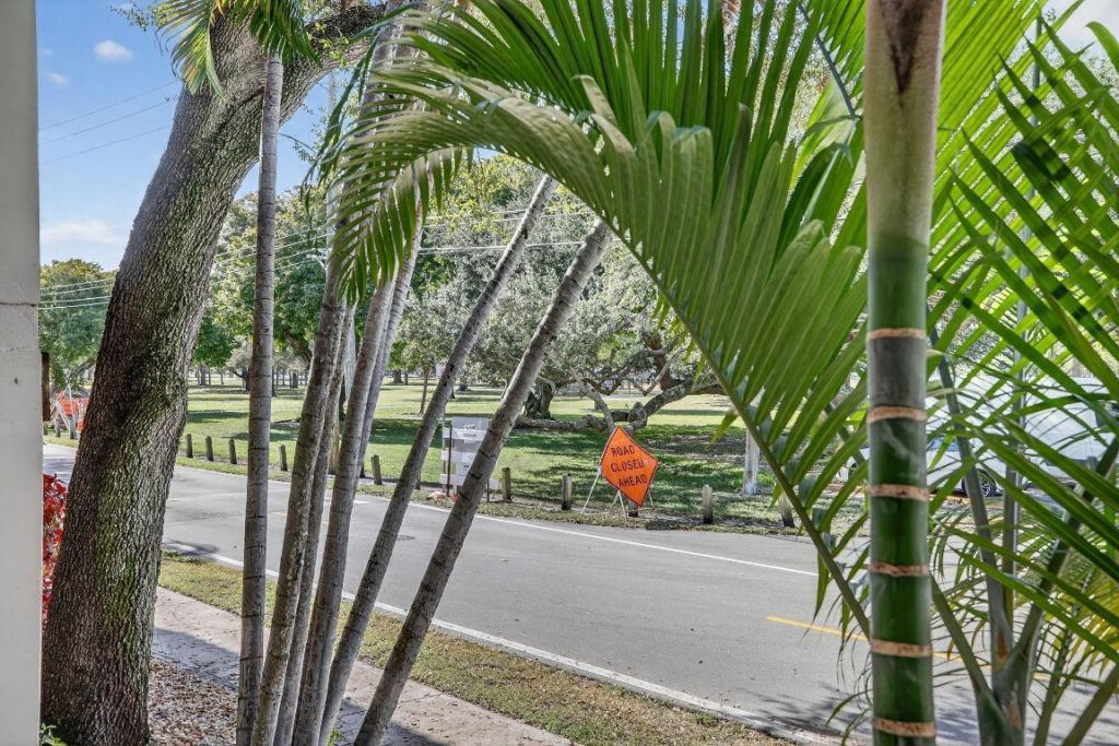 1401 NE 9th Street, Unit 13, Fort Lauderdale, FL 33304 Photo