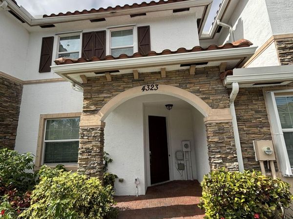 4323 Braxton Avenue, West Palm Beach, FL 33417