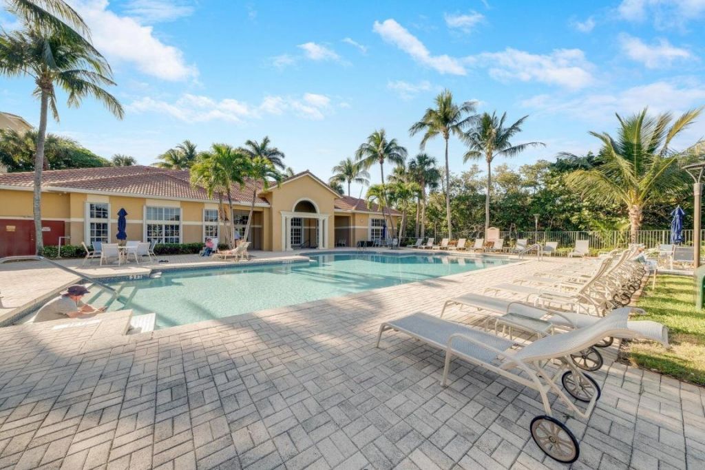 200 Scotia Drive, Unit 101, Hypoluxo, FL 33462 Photo