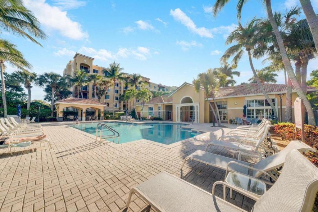 200 Scotia Drive, Unit 101, Hypoluxo, FL 33462 Photo