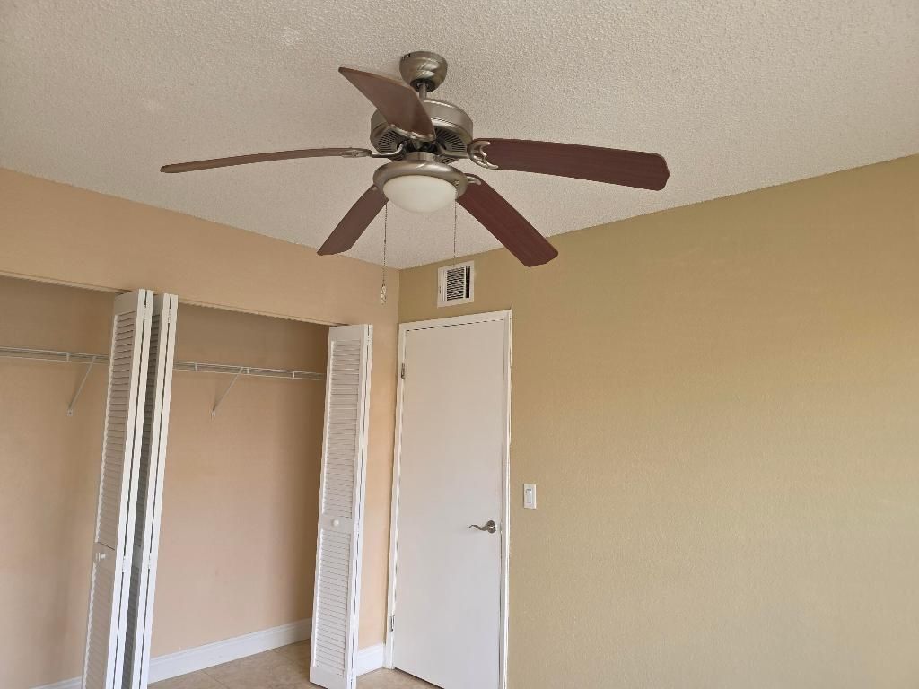 1542 Lake Crystal Drive, Unit H, West Palm Beach, FL 33411 Photo