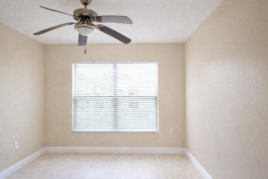 1542 Lake Crystal Drive, Unit H, West Palm Beach, FL 33411 Photo