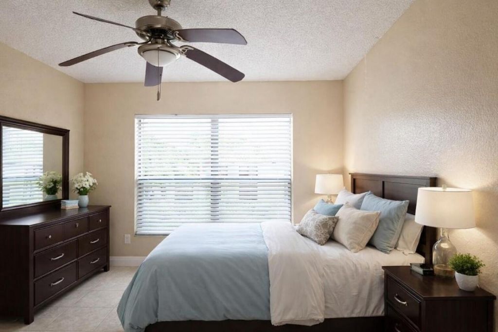 1542 Lake Crystal Drive, Unit H, West Palm Beach, FL 33411 Photo