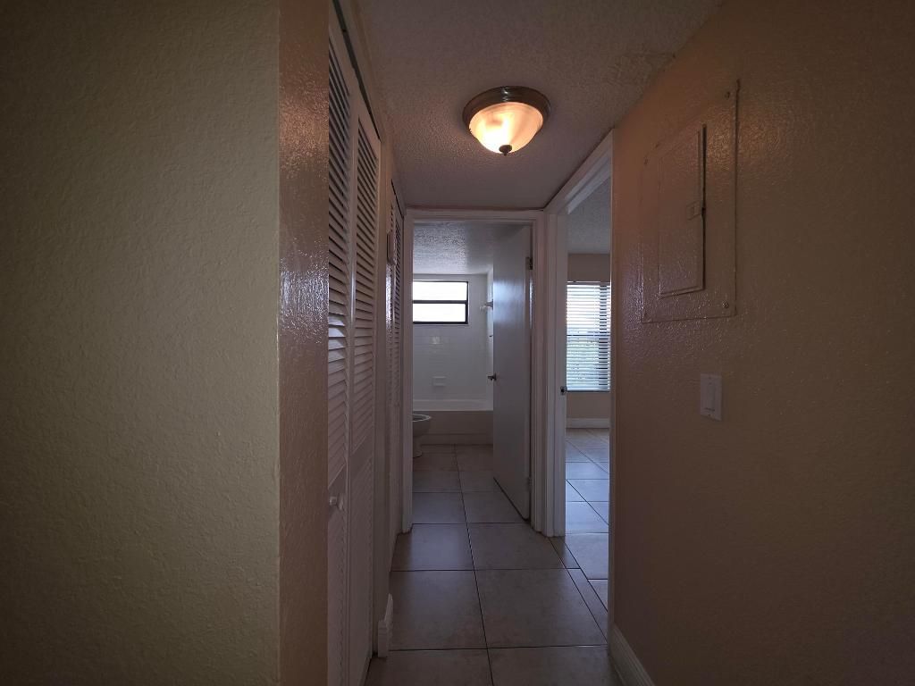 1542 Lake Crystal Drive, Unit H, West Palm Beach, FL 33411 Photo