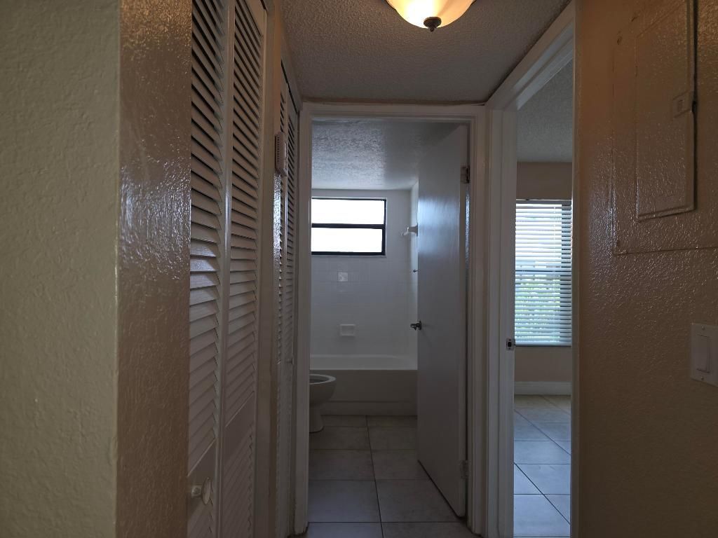 1542 Lake Crystal Drive, Unit H, West Palm Beach, FL 33411 Photo