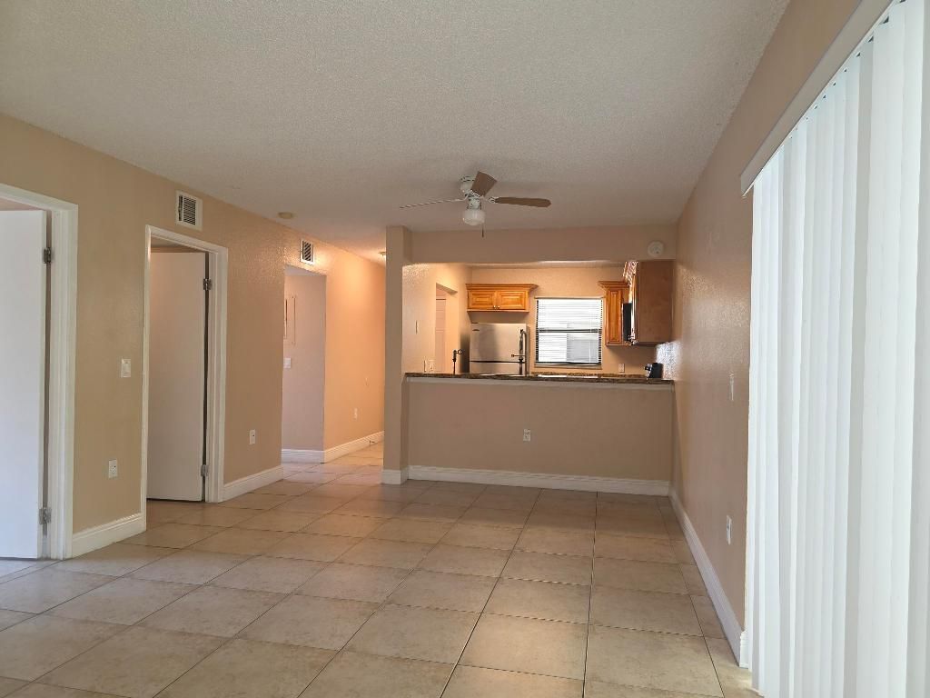 1542 Lake Crystal Drive, Unit H, West Palm Beach, FL 33411 Photo