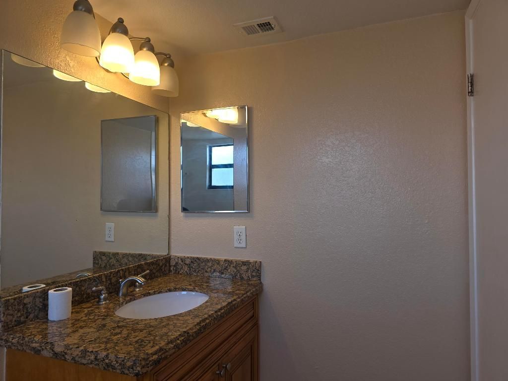 1542 Lake Crystal Drive, Unit H, West Palm Beach, FL 33411 Photo