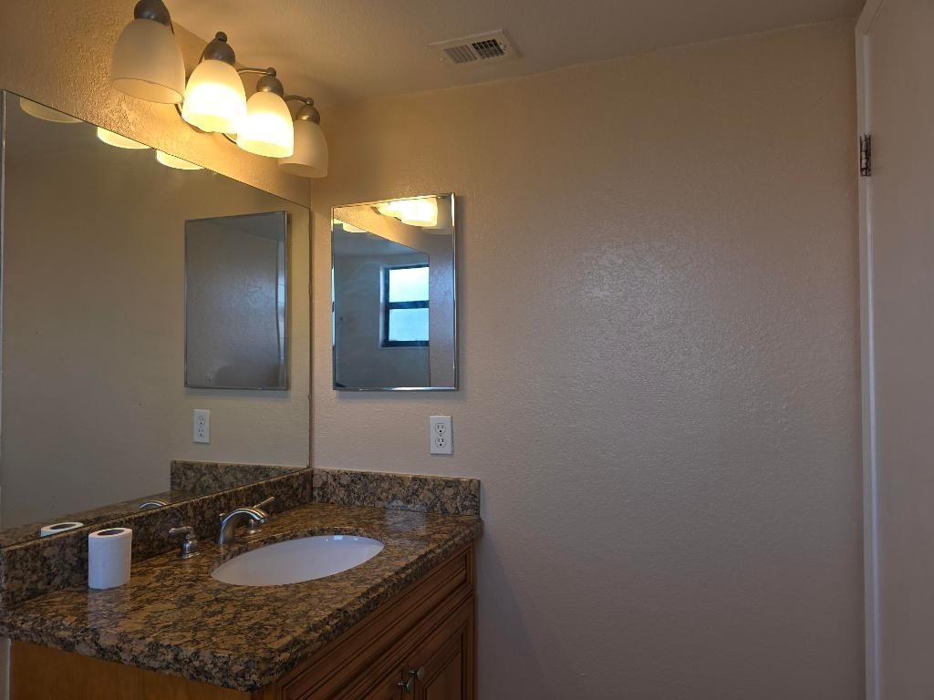 1542 Lake Crystal Drive, Unit H, West Palm Beach, FL 33411 Photo