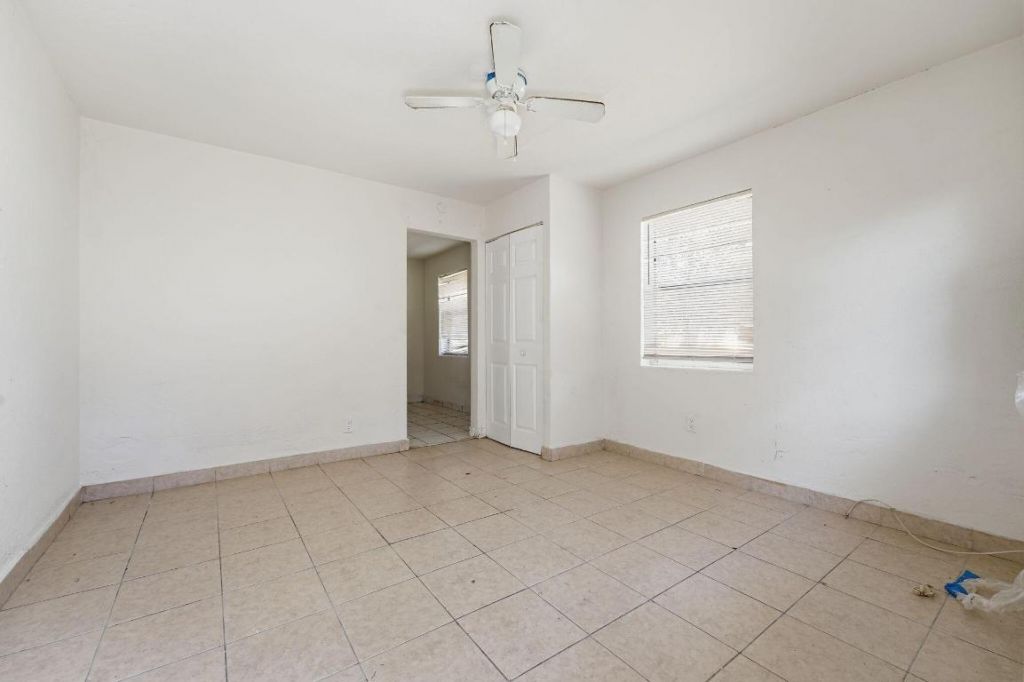406 NW 7th Court, Unit 1-4, Hallandale Beach, FL 33009 Photo