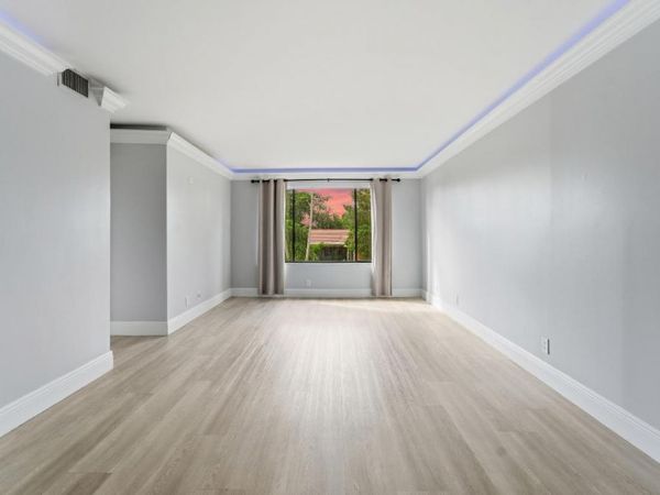 11477 NW 39th Court, Unit 203, Coral Springs, FL 33065