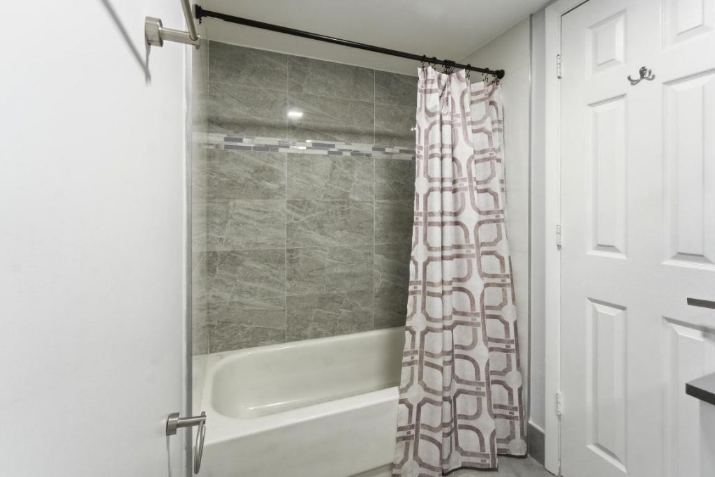 11477 NW 39th Court, Unit 203, Coral Springs, FL 33065 Photo