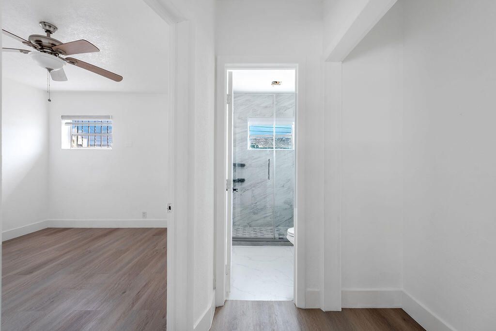 323 NW 21st Avenue, Miami, FL 33125 Photo