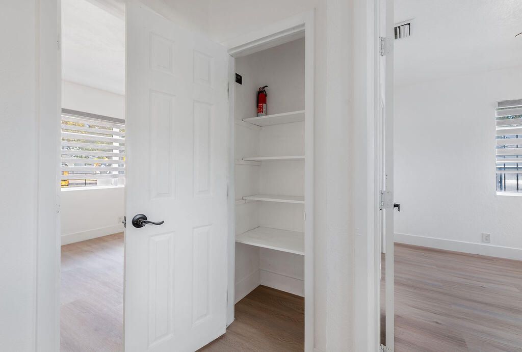 323 NW 21st Avenue, Miami, FL 33125 Photo