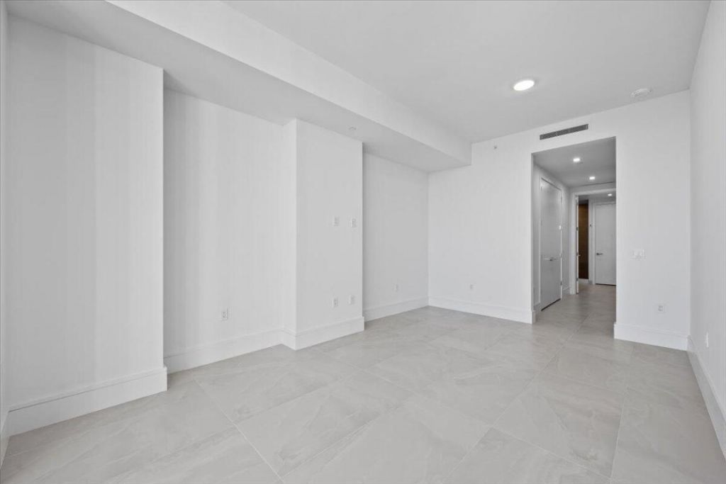 220 Lake Shore Drive, Unit 1706, Lake Park, FL 33403 Photo